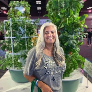 Meet your Posher, Melissa